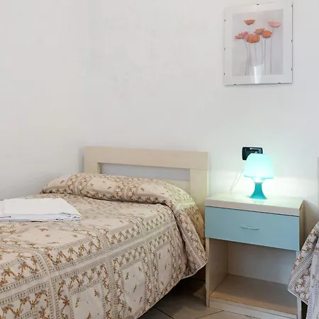 Casa Vacanze Tra Gli Ulivi アパート *